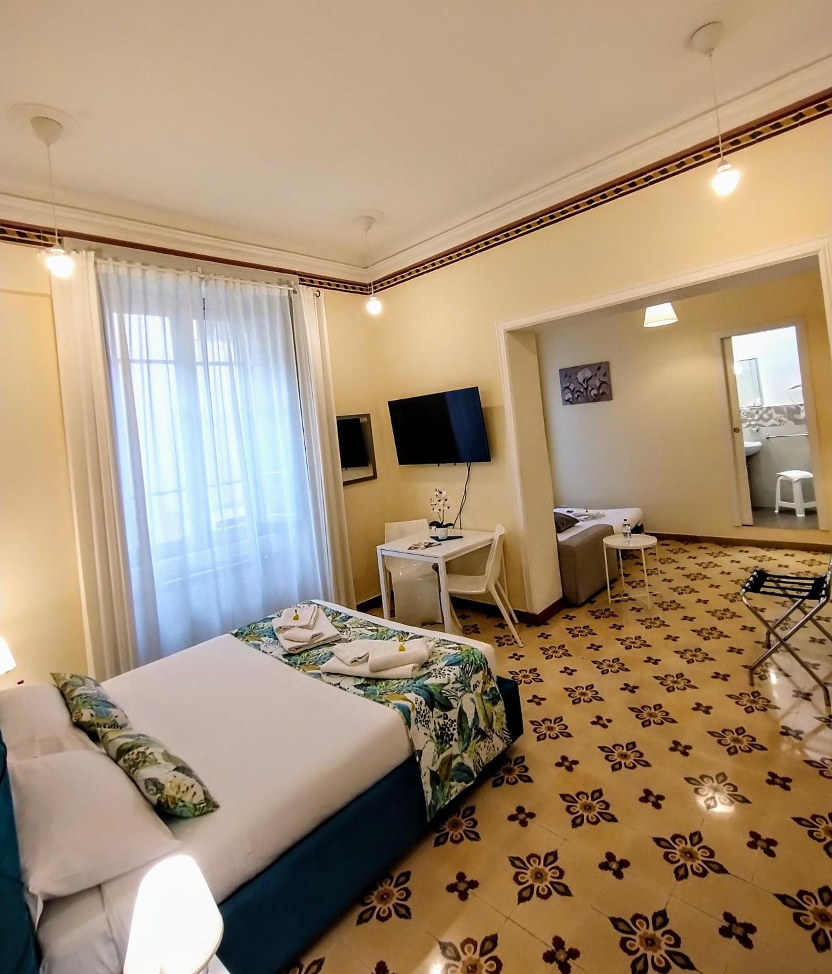 Suleima B&B Messina Centro Eksteriør bilde