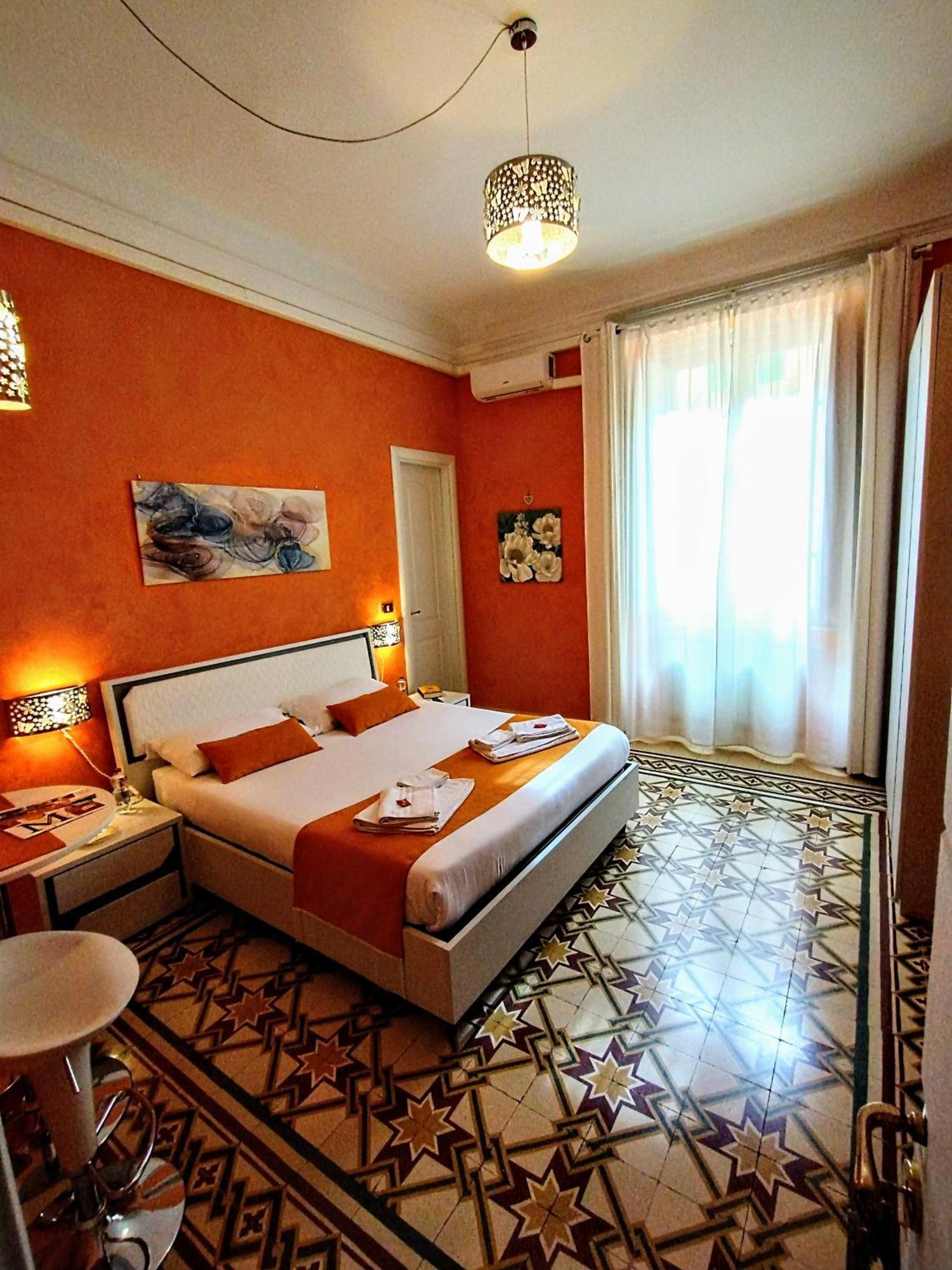 Suleima B&B Messina Centro Eksteriør bilde