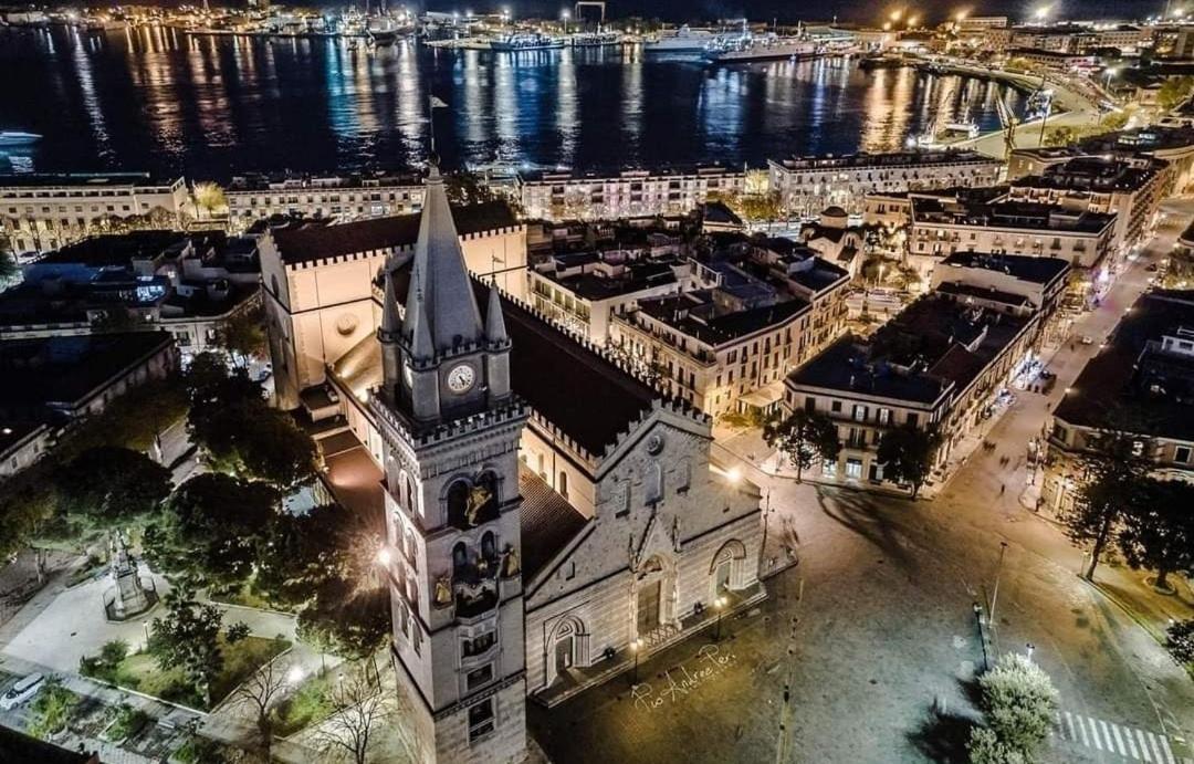 Suleima B&B Messina Centro Eksteriør bilde