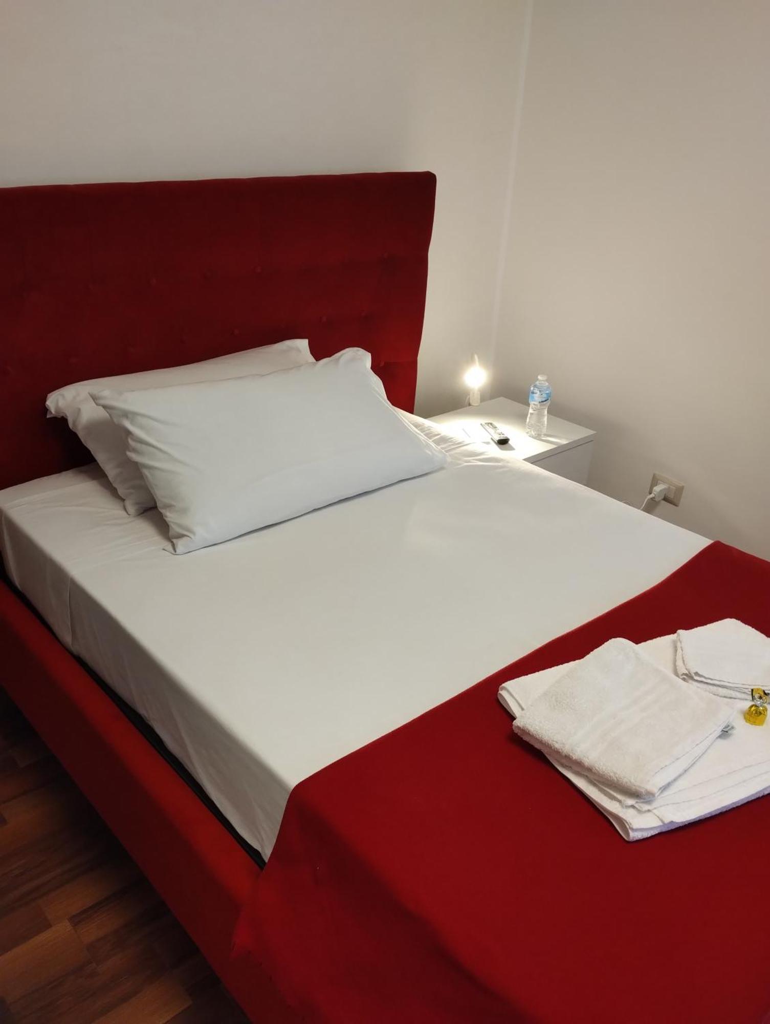 Suleima B&B Messina Centro Eksteriør bilde