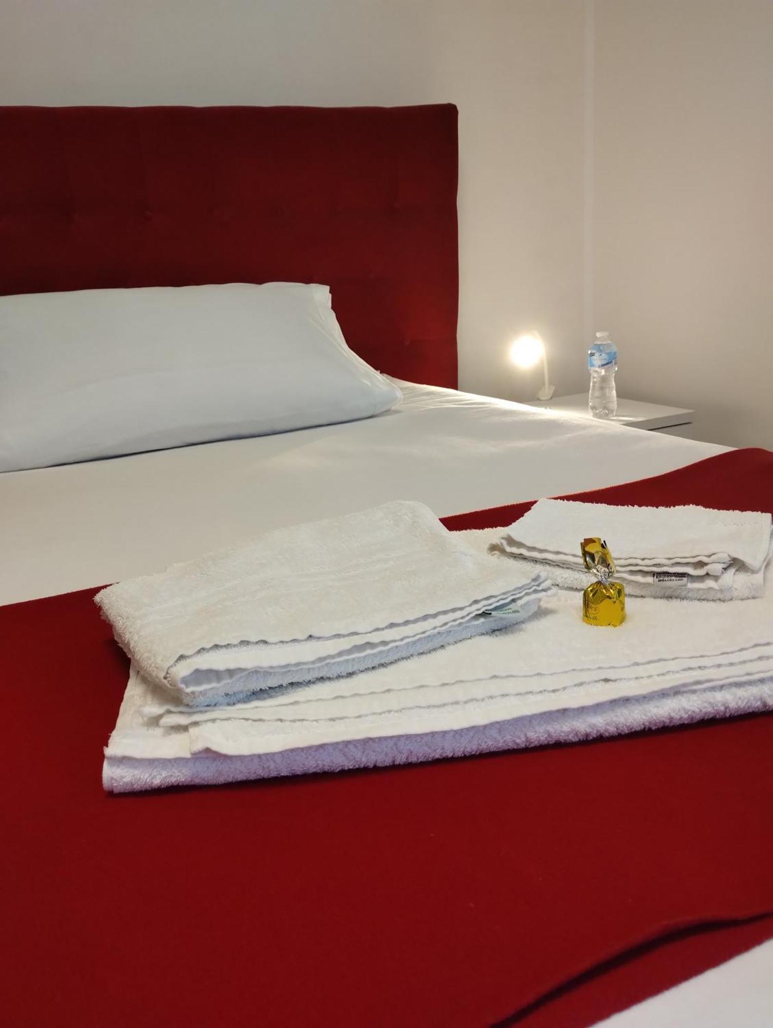 Suleima B&B Messina Centro Eksteriør bilde