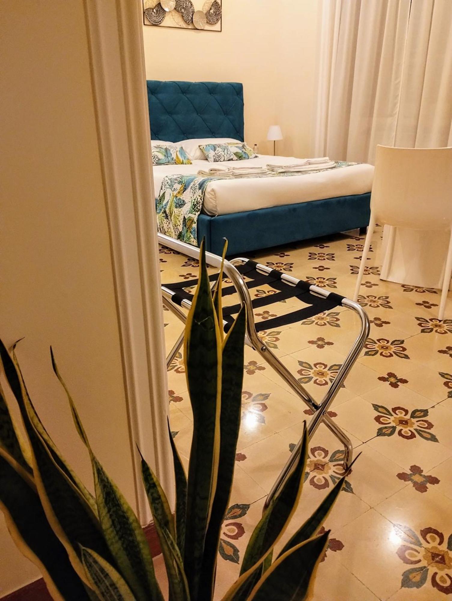 Suleima B&B Messina Centro Eksteriør bilde